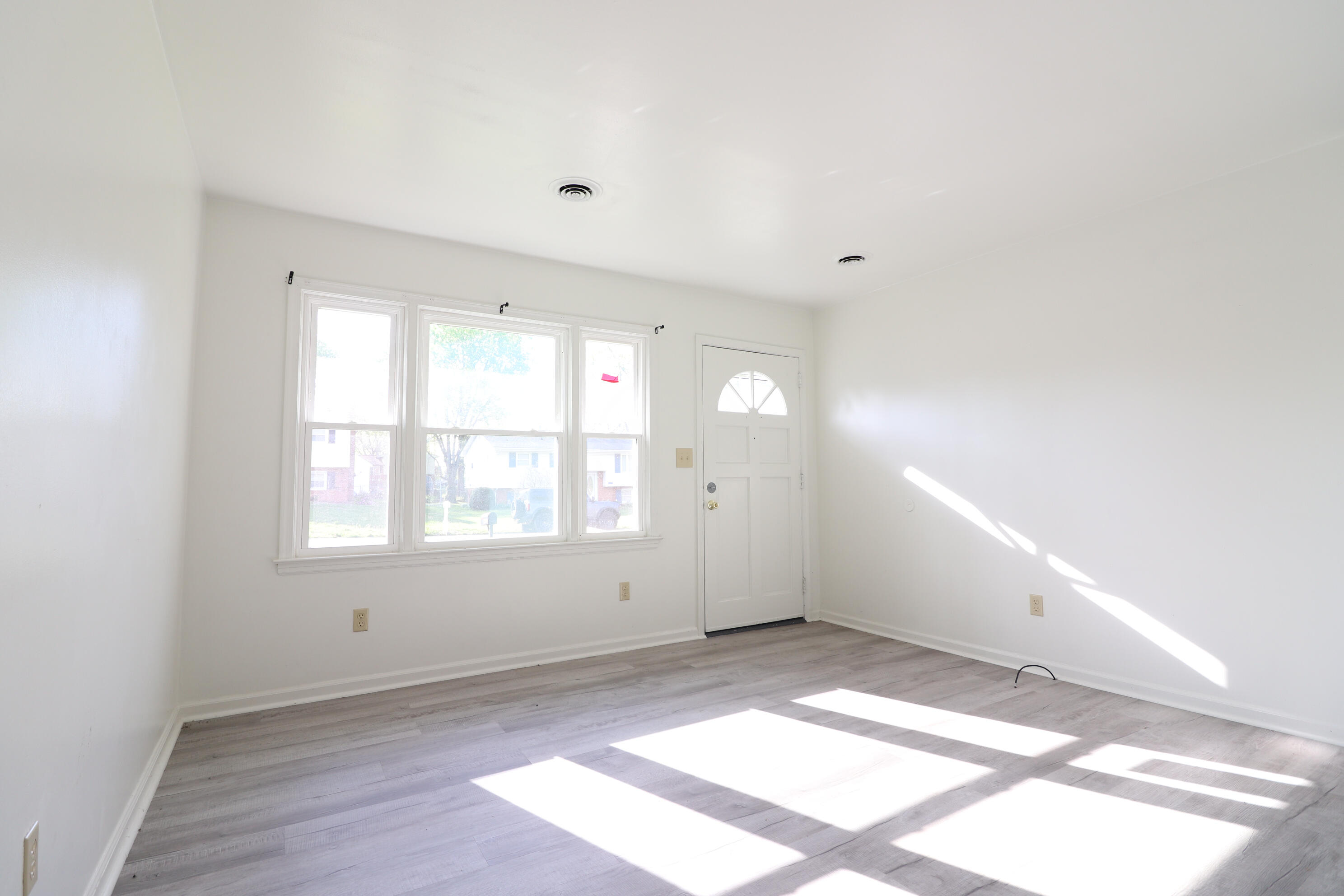 5703 Green Ridge Road Roanoke, VA 24019 - Photo 5 of 13 IMG_6270