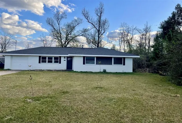 $175,000 | 311 West Wayside Drive, Westlake, LA 70669