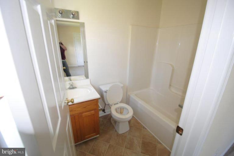 77 Muzzey Road Shepherdstown, WV 25443 - Photo 4 of 10 Master Bath