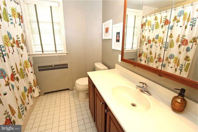 406 Dunkirk Road Baltimore, MD 21212 - Photo 10 of 22 Bath