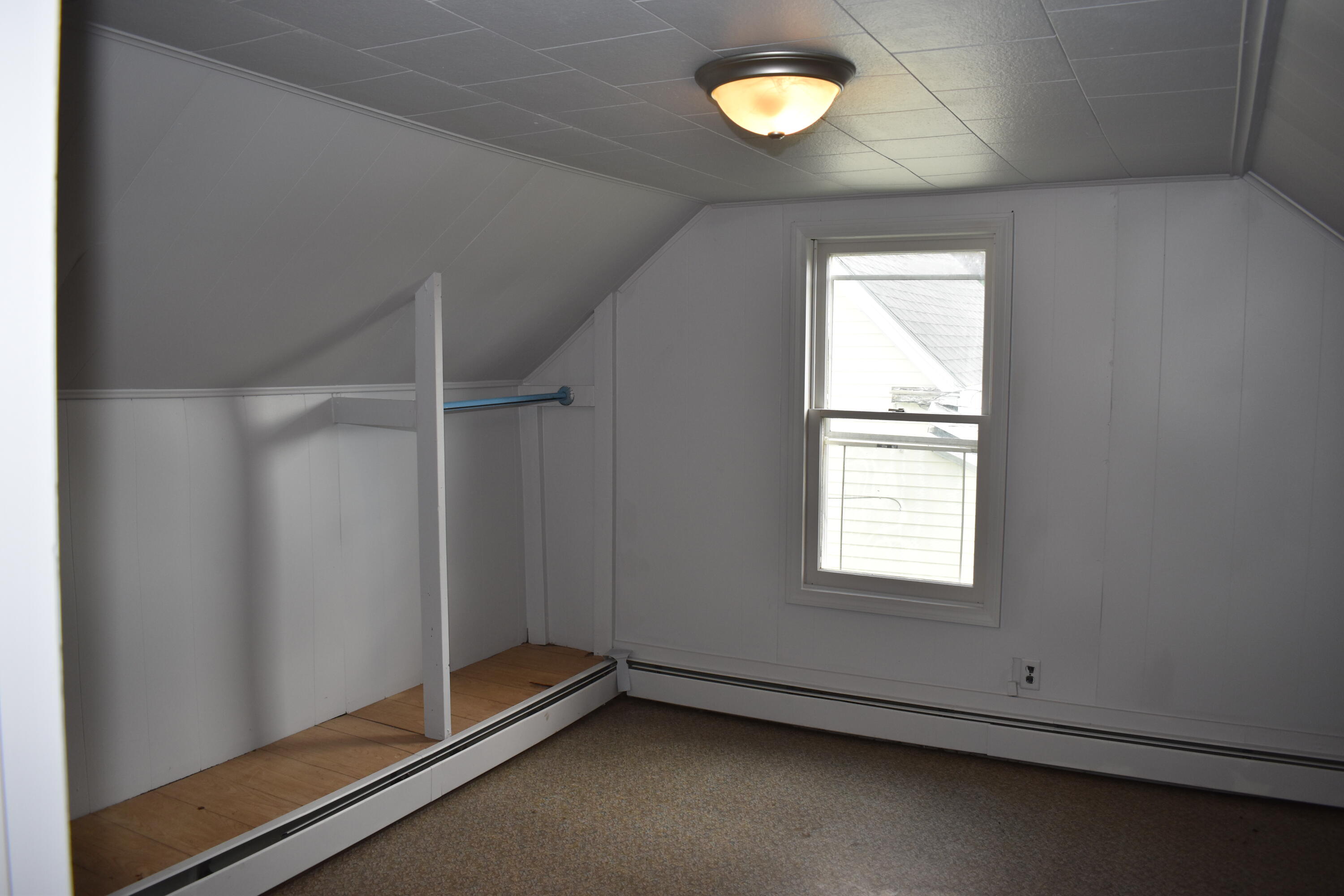 45 Knox Street Millinocket, ME 04462 - Photo 14 of 27 DSC_0110