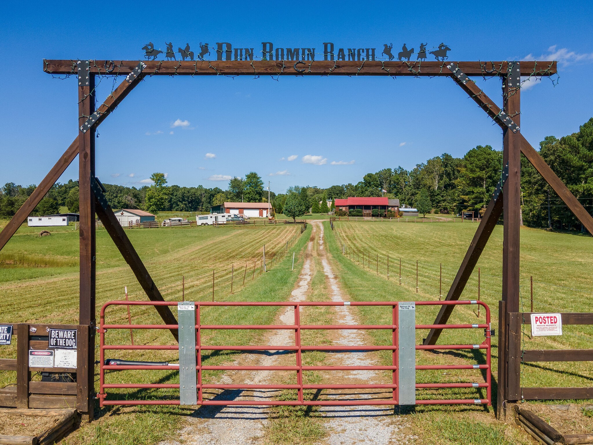 580 Eno Road Dickson, TN 37055 - Photo 13 of 48 a view of a swimming pool