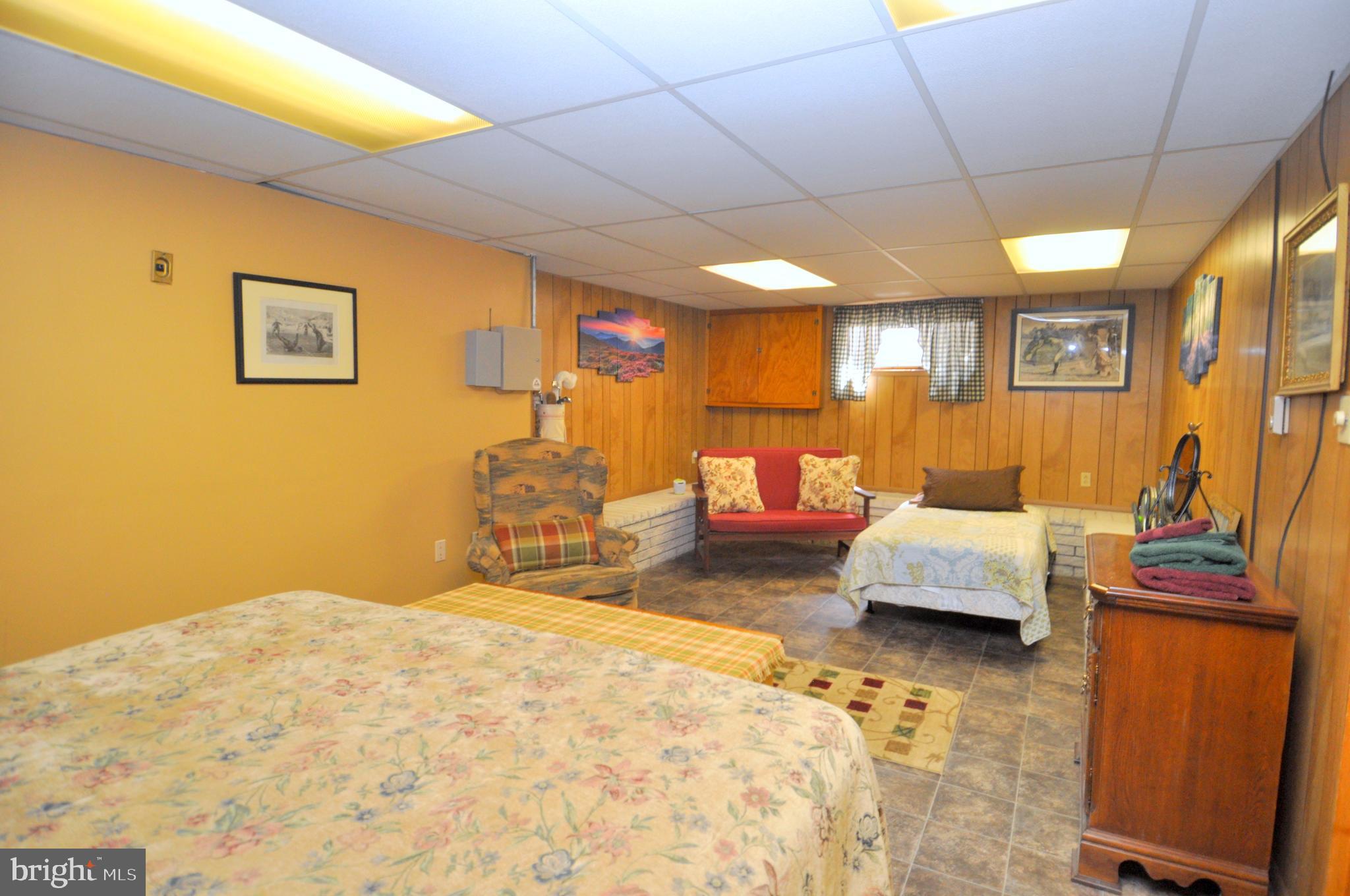 44 Johnsons Mill Road Berkeley Springs, WV 25411 - Photo 11 of 19