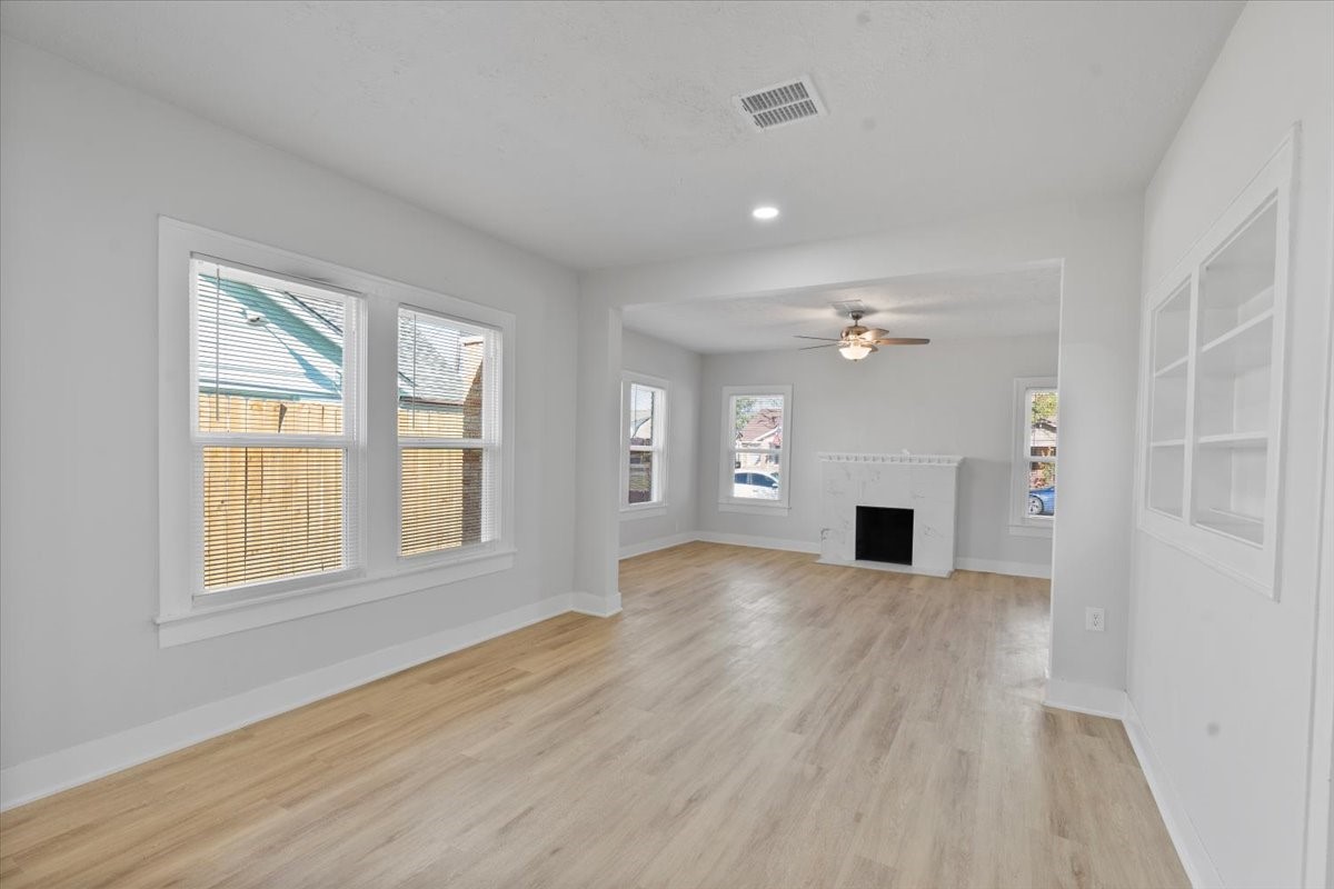 1118 Elliston Street Houston, TX 77023 - Photo 10 of 34