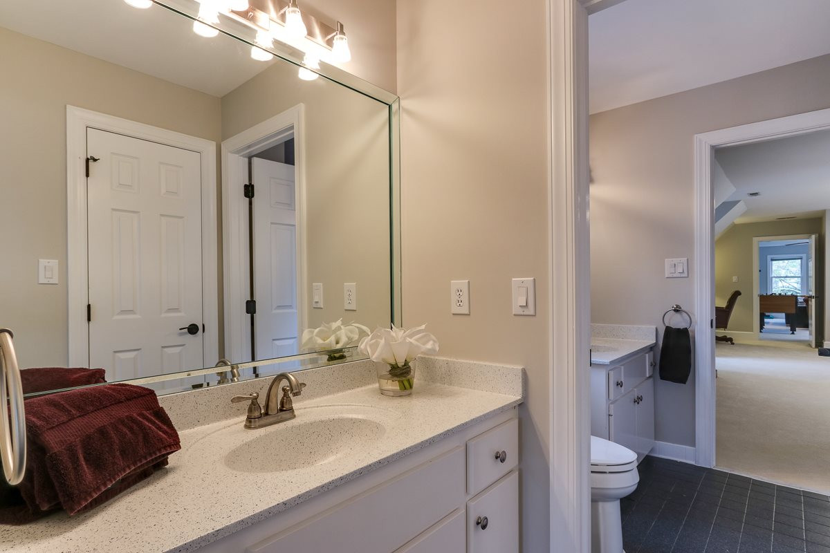 2001 Malvern Court Raleigh, NC 27615 - Photo 22 of 25 Photo 22