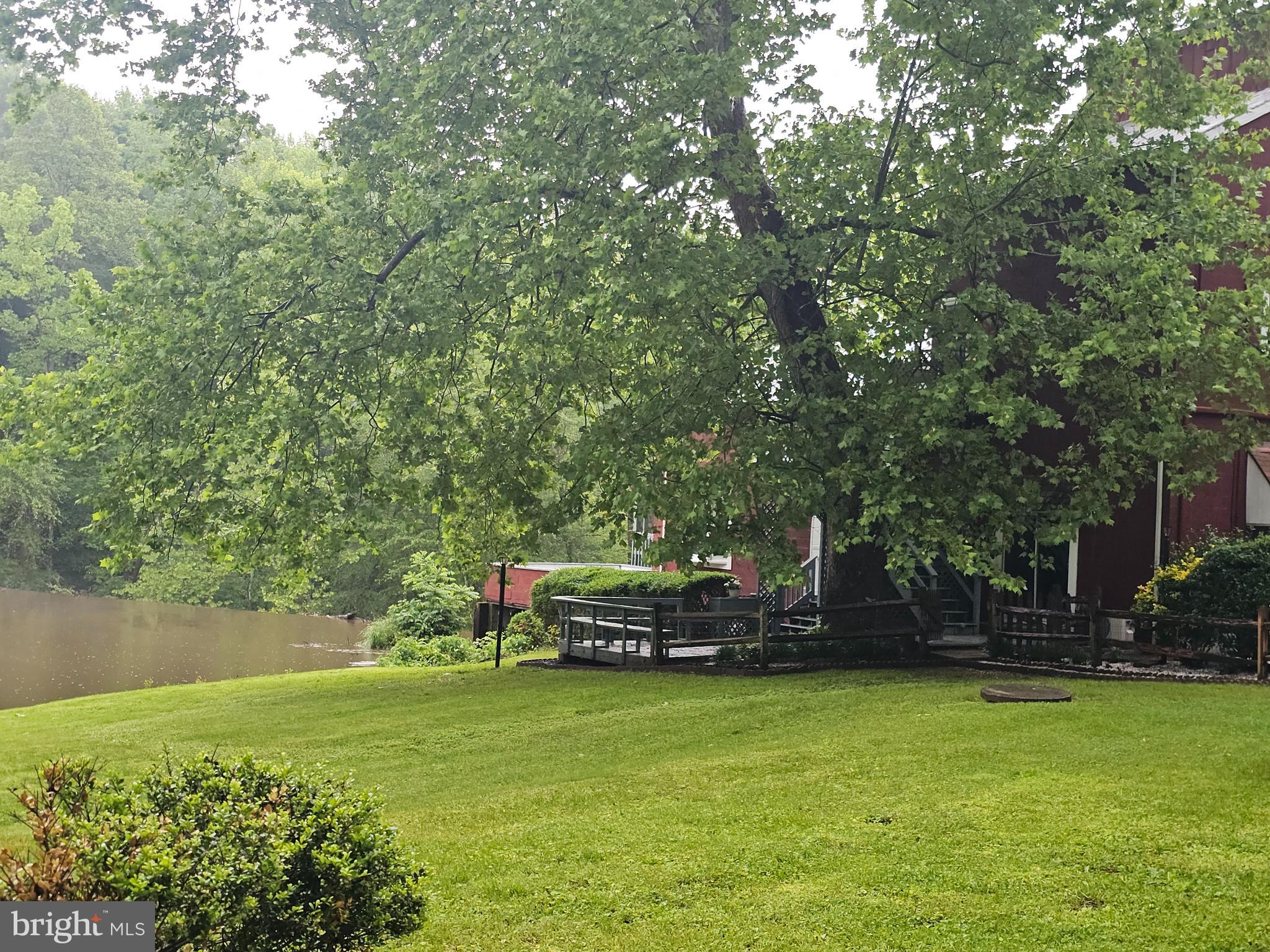 6908 South Roxbury Mill Road Spotsylvania, VA 22551 - Photo 12 of 92