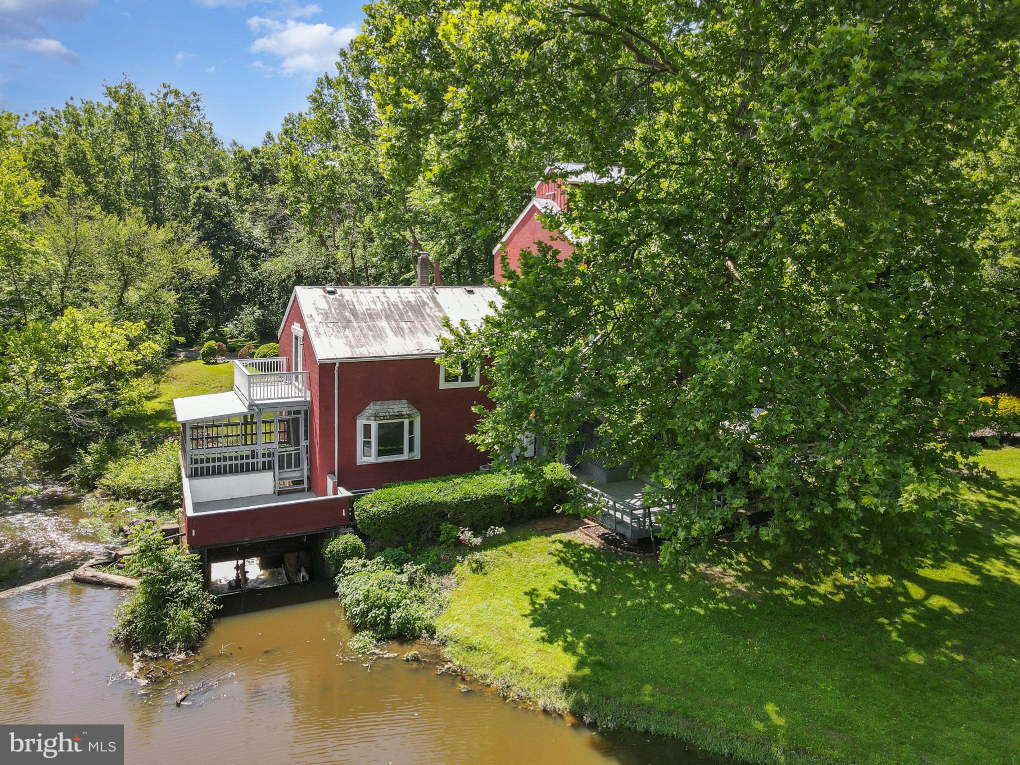 6908 South Roxbury Mill Road Spotsylvania, VA 22551 - Photo 14 of 92