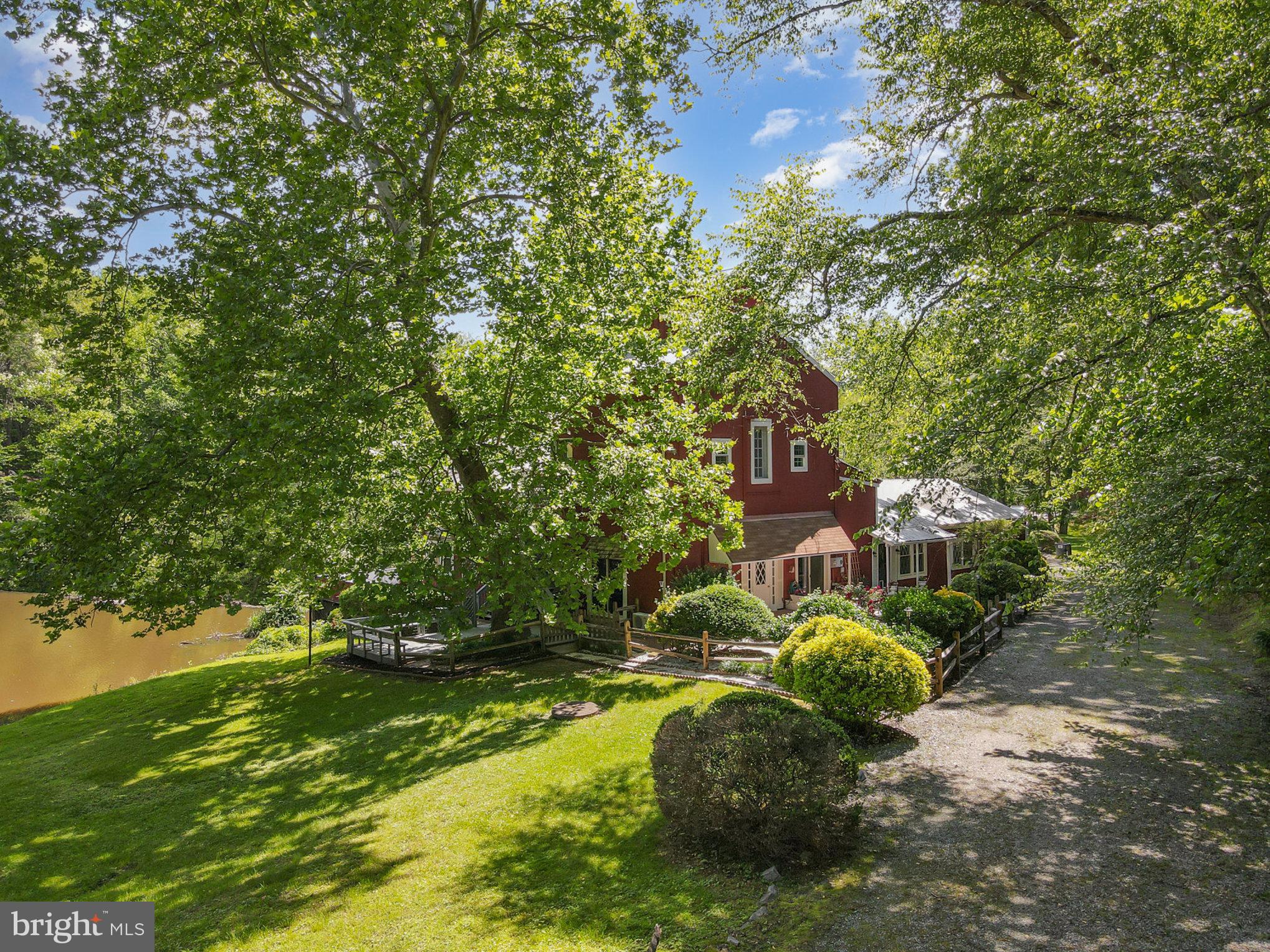 6908 South Roxbury Mill Road Spotsylvania, VA 22551 - Photo 10 of 92