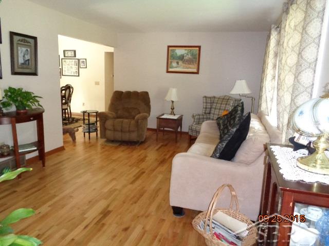4461 Eastport Drive Bridgeport, MI 48722 - Photo 10 of 32 31264228-9.JPG