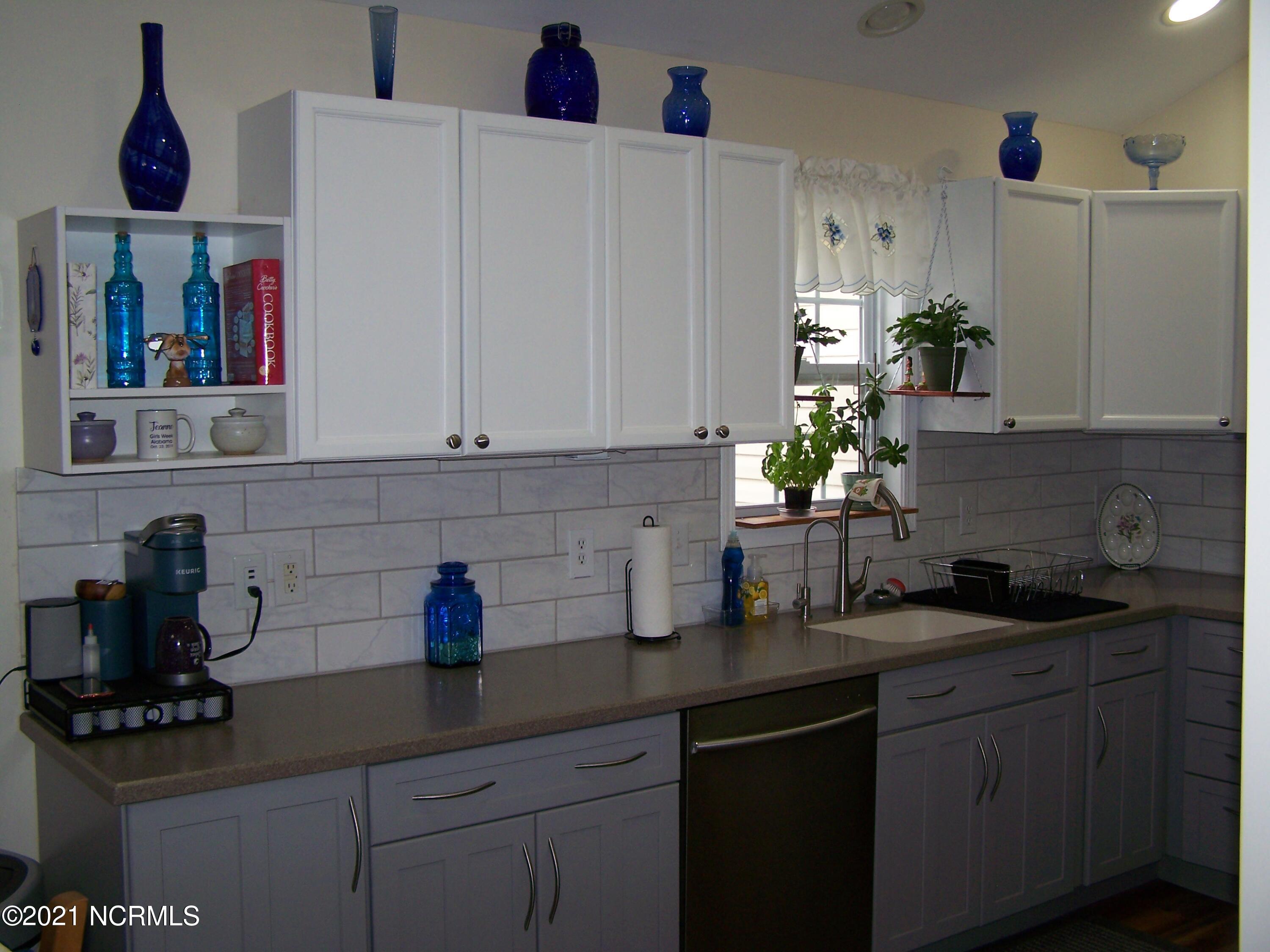 331 Pine Road Southport, NC 28461 - Photo 16 of 68 100_2722