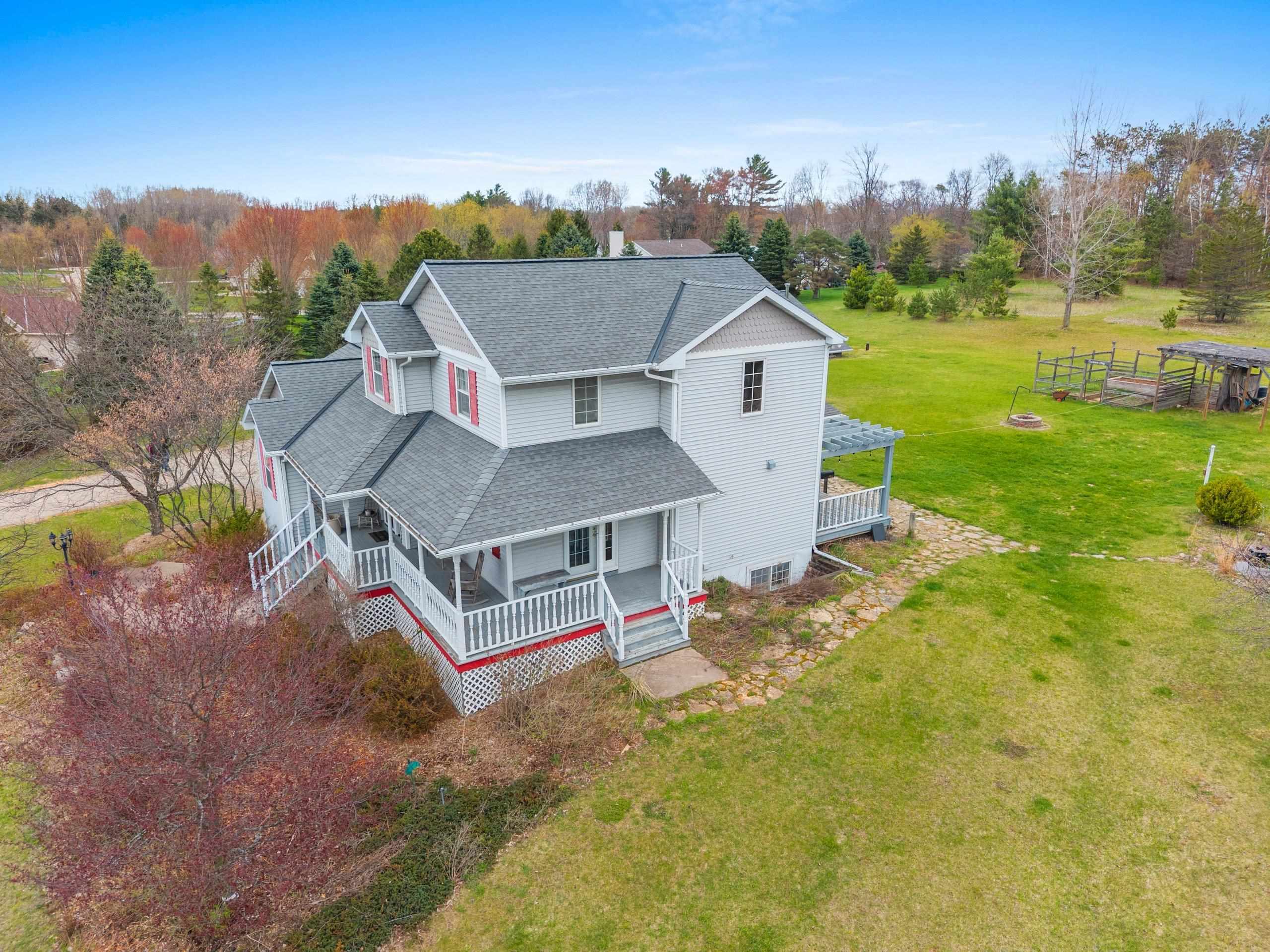 3208 Bridge Road Suamico, WI 54313 - Photo 12 of 51