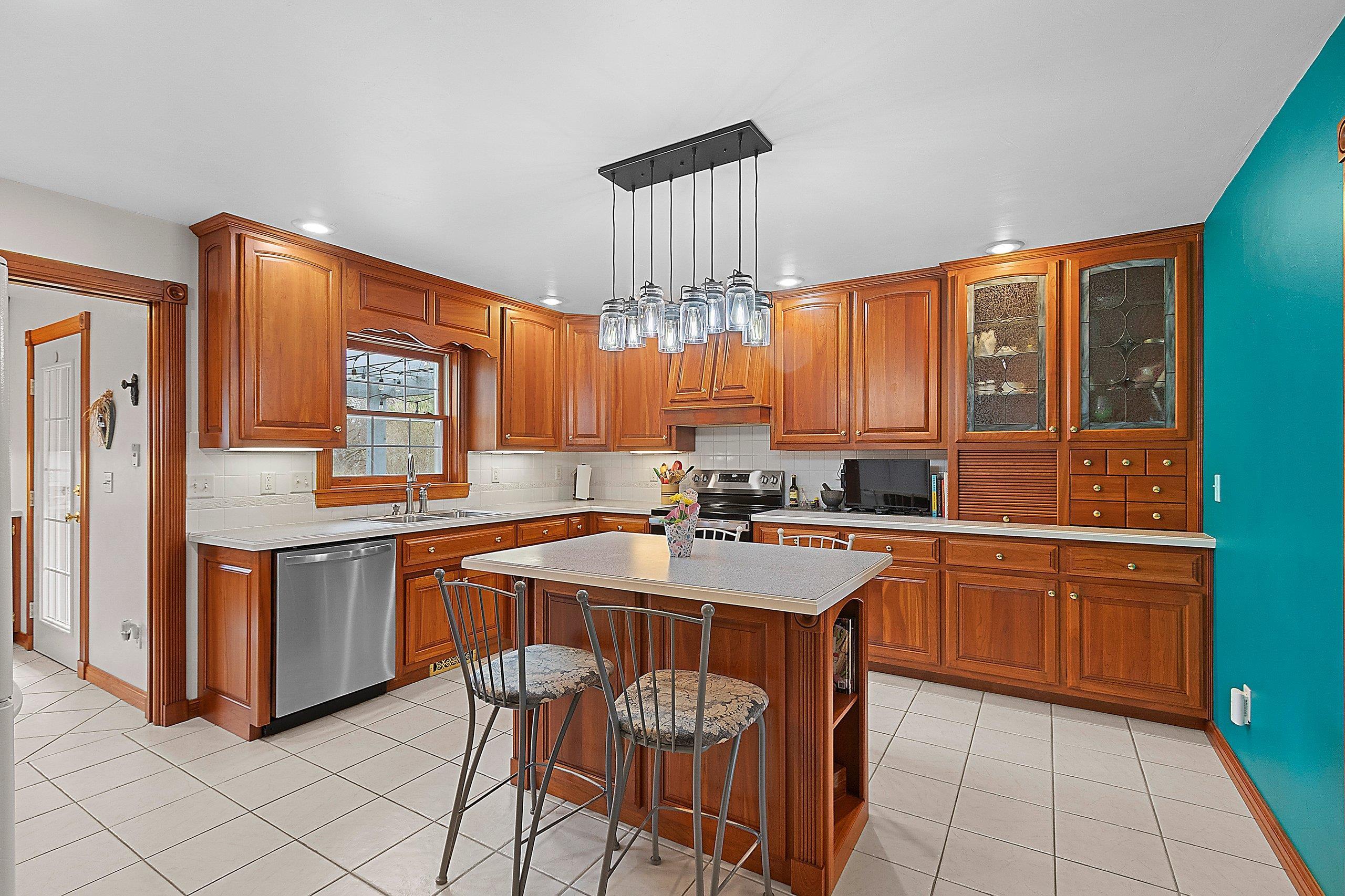 3208 Bridge Road Suamico, WI 54313 - Photo 26 of 51