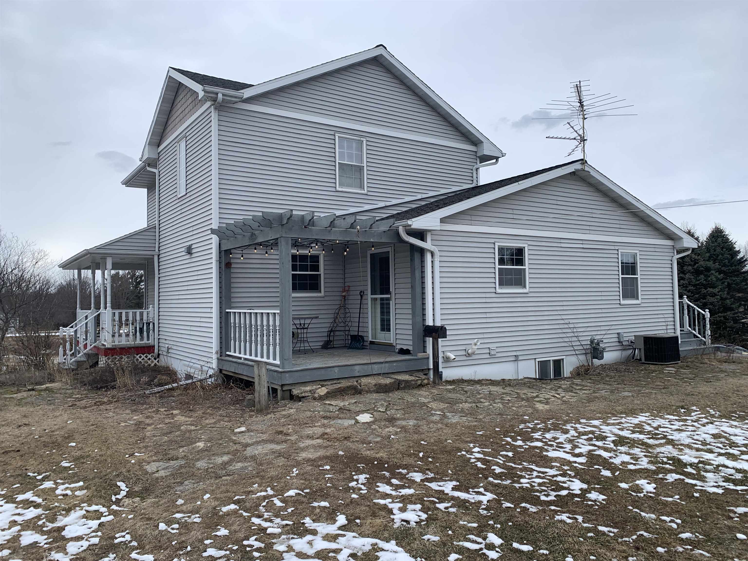 3208 Bridge Road Suamico, WI 54313 - Photo 4 of 33