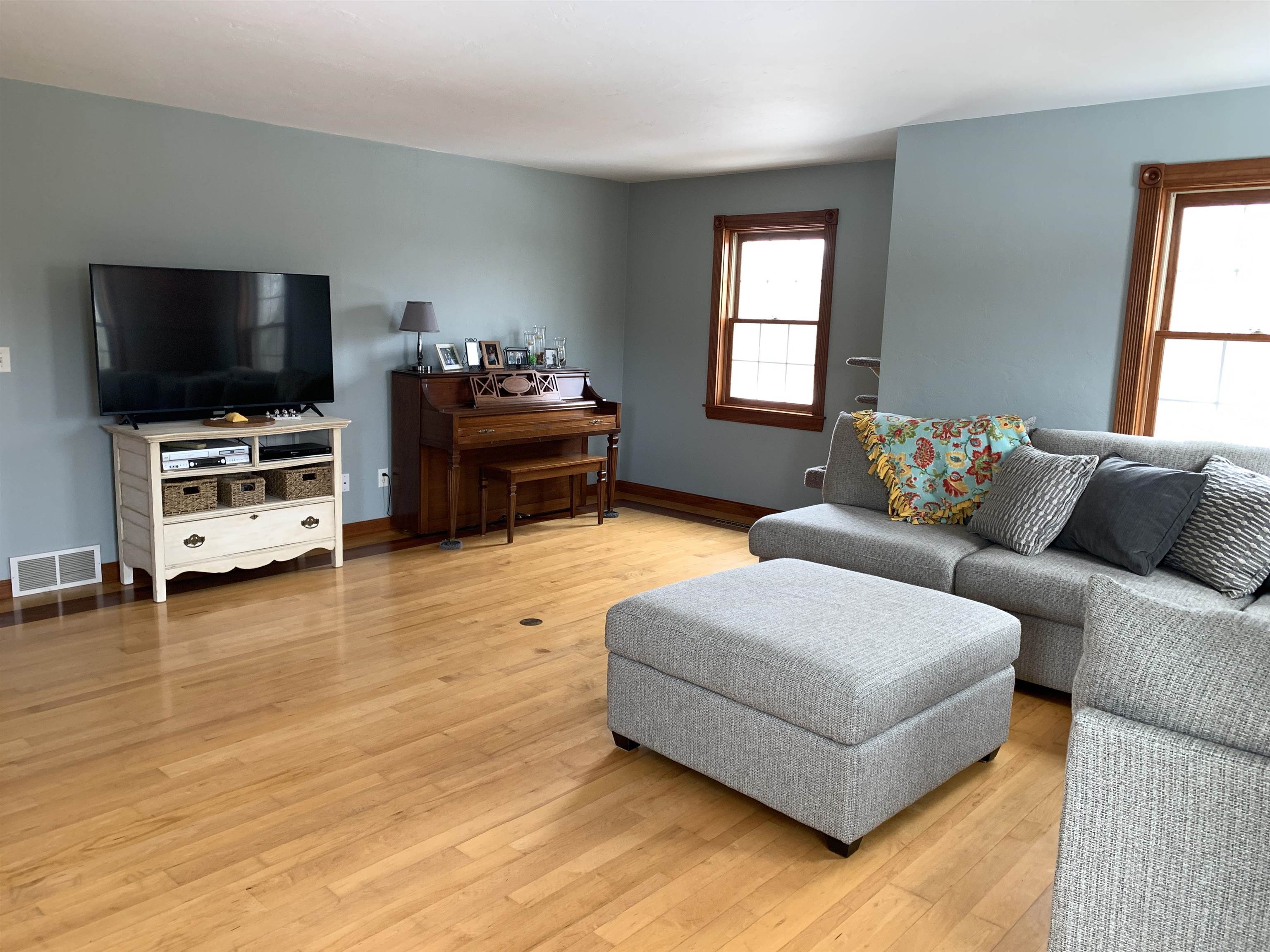 3208 Bridge Road Suamico, WI 54313 - Photo 9 of 33