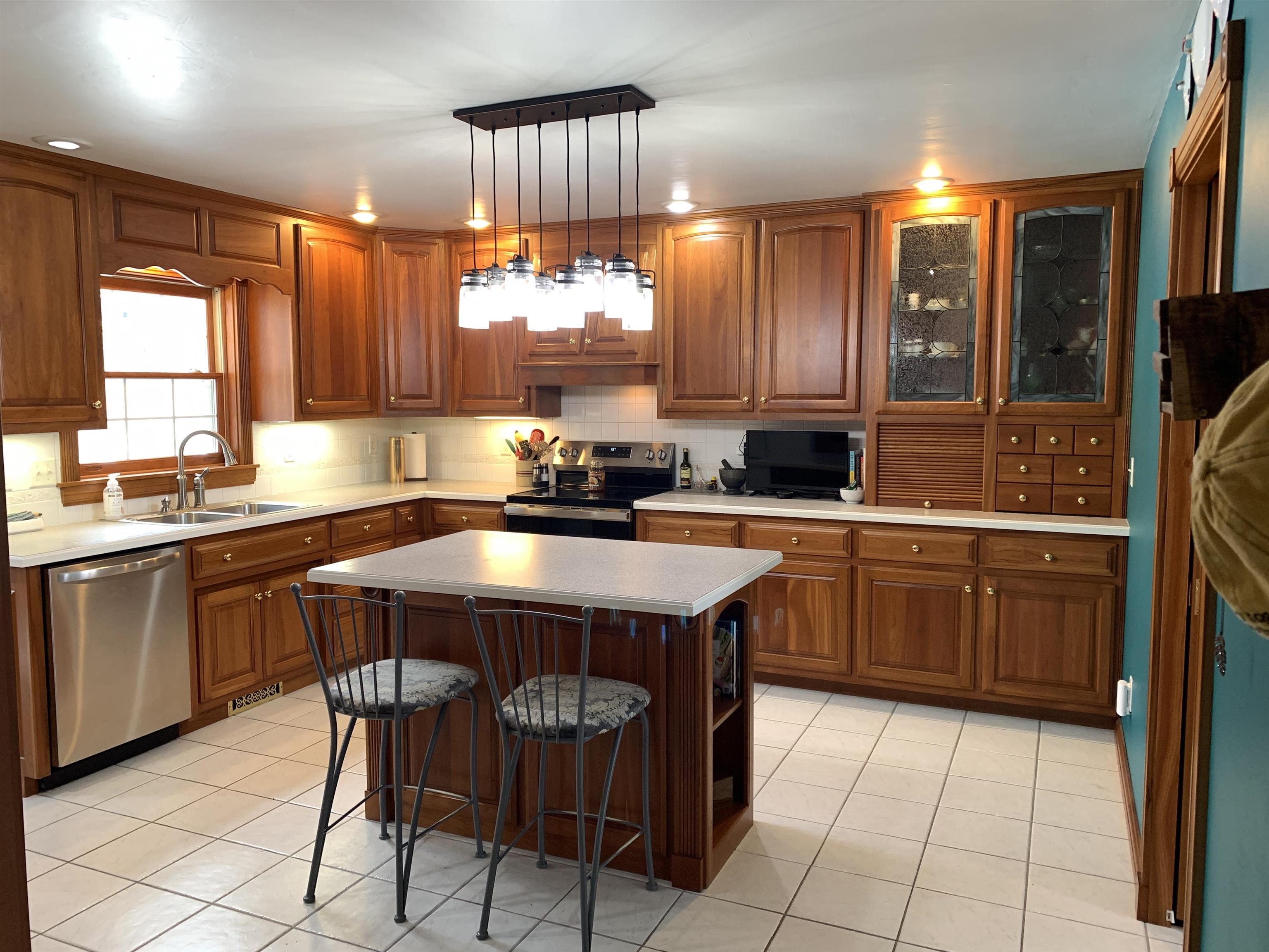 3208 Bridge Road Suamico, WI 54313 - Photo 10 of 33