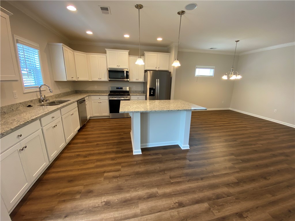 129 Granada Place Seneca, SC 29678 - Photo 11 of 40