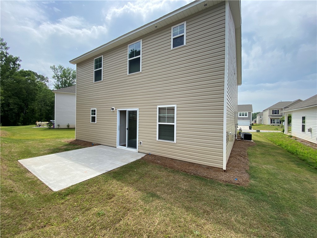 129 Granada Place Seneca, SC 29678 - Photo 13 of 40