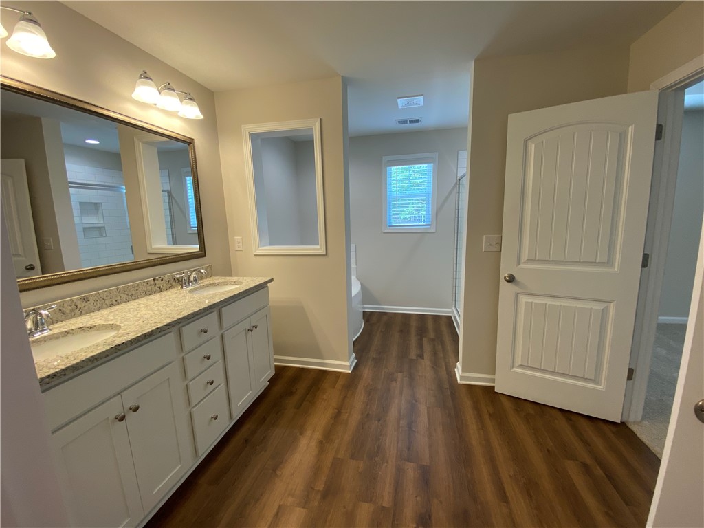 129 Granada Place Seneca, SC 29678 - Photo 18 of 40