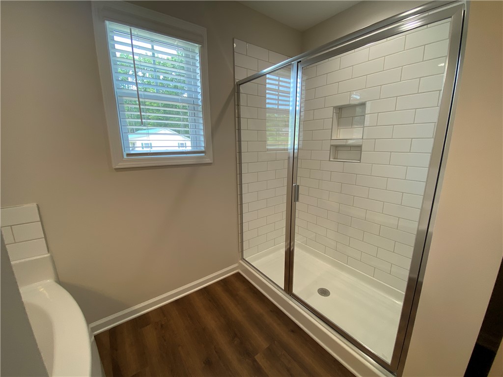 129 Granada Place Seneca, SC 29678 - Photo 19 of 40