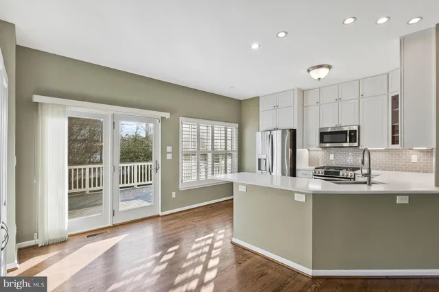 $799,900 | 12025 Edgemere Circle, Reston, VA 20190