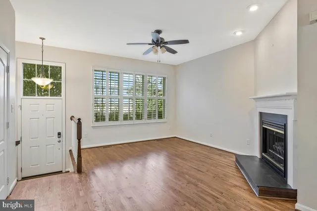 $799,900 | 12025 Edgemere Circle, Reston, VA 20190