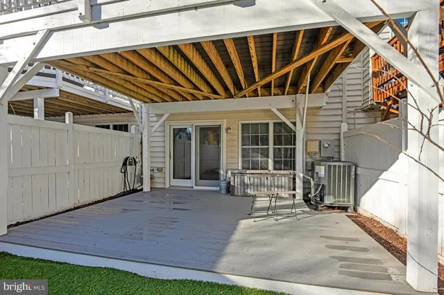 $799,900 | 12025 Edgemere Circle, Reston, VA 20190