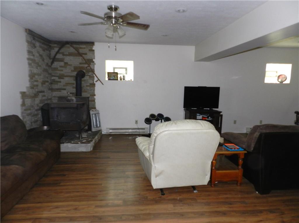 721 Firehall Road New Castle, PA 16101 - Photo 8 of 25