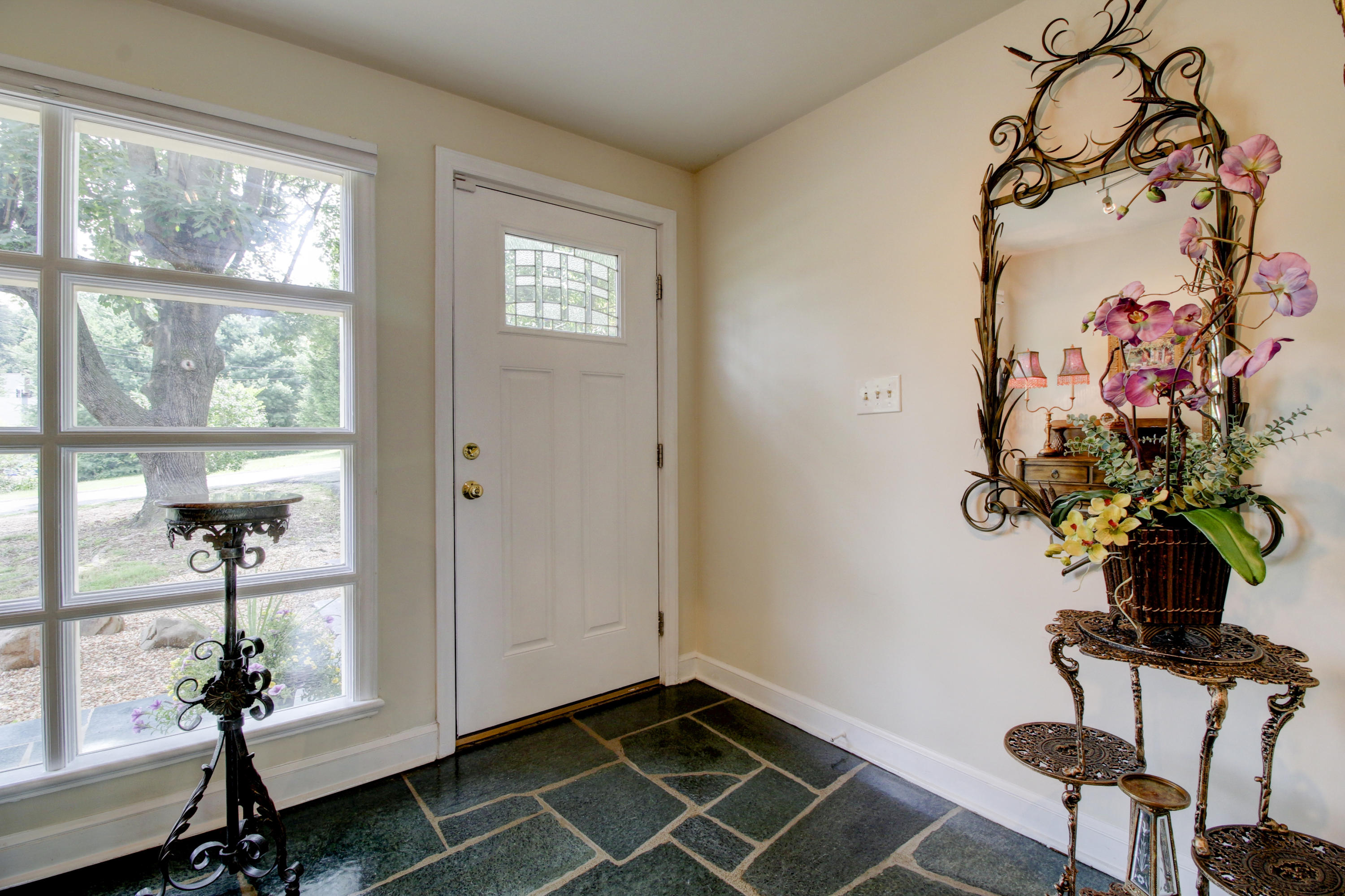 1113 Welch Road Southwest Roanoke, VA 24015 - Photo 11 of 50 _MG_8689_90_91