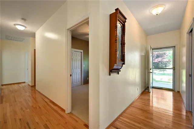 $699,900 | 36404 East County Line Road, Lone Jack, MO 64070