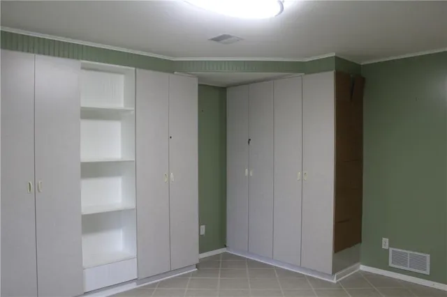 $699,900 | 36404 East County Line Road, Lone Jack, MO 64070