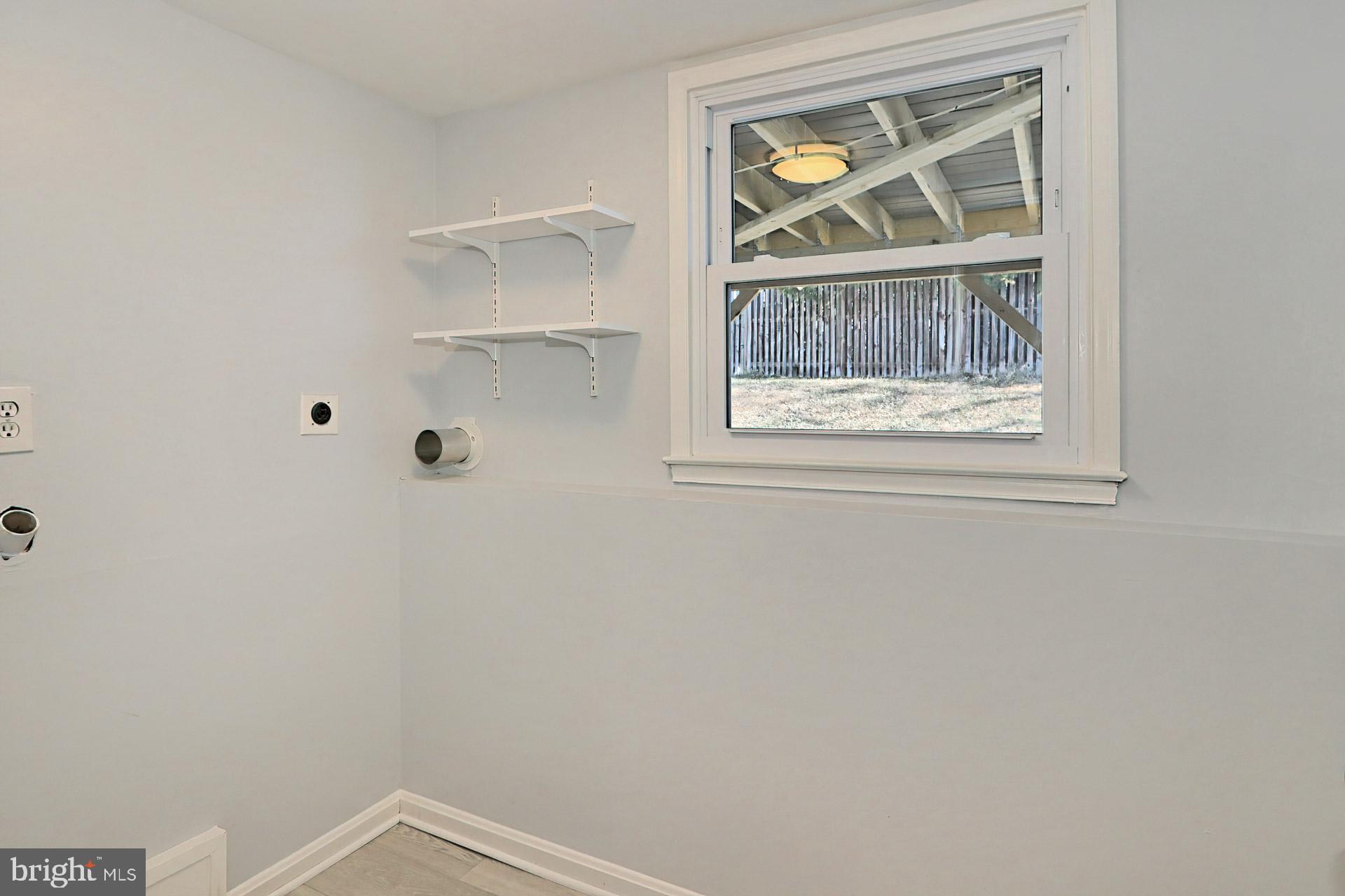 7007 Spur Road Springfield, VA 22153 - Photo 33 of 53 Laundry room