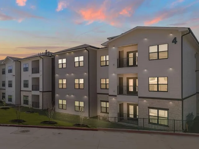 $2,909 | 4835 East Yager Lane, Unit 10302, Manor, TX 78653