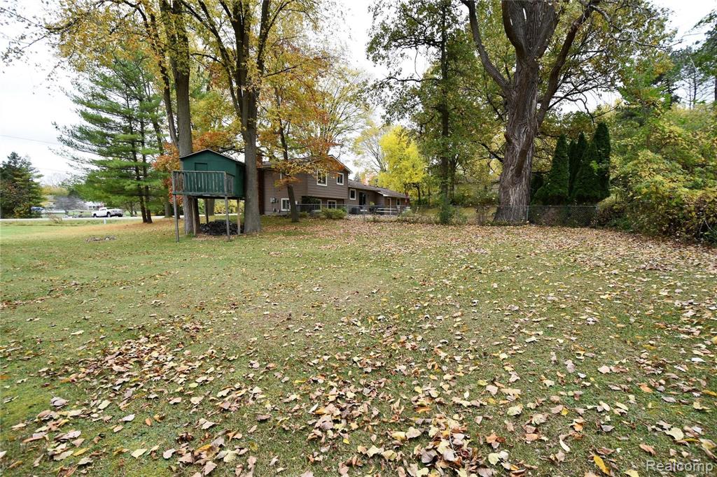 10498 Carmer Road Fenton, MI 48430 - Photo 39 of 40
