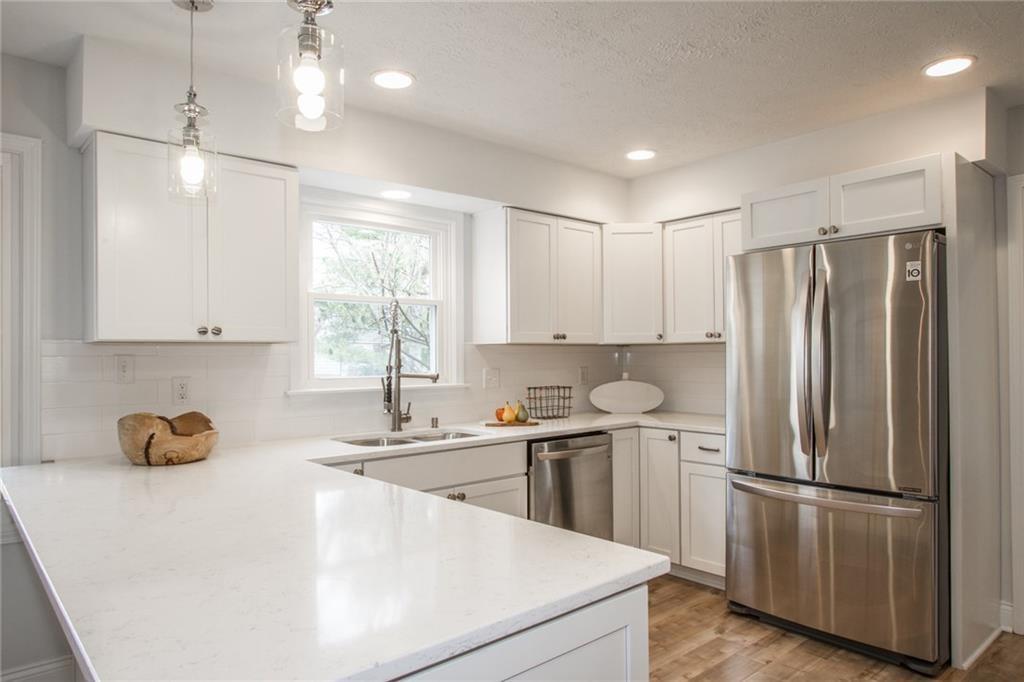 12968 Wembly Road Carmel, IN 46033 - Photo 3 of 23 Gallery Image 3