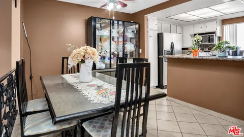 $489,900 | 13567 Valerio Street, Unit C, Van Nuys, CA 91405