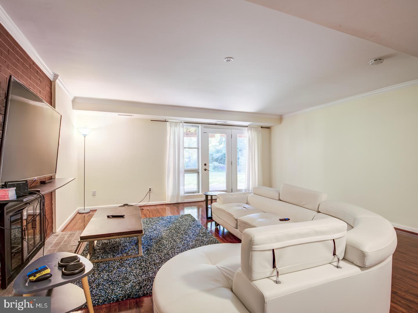 1633 Wrightson Drive McLean, VA 22101 - Photo 18 of 69