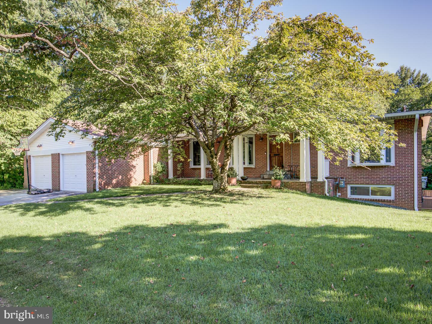 1633 Wrightson Drive McLean, VA 22101 - Photo 24 of 69