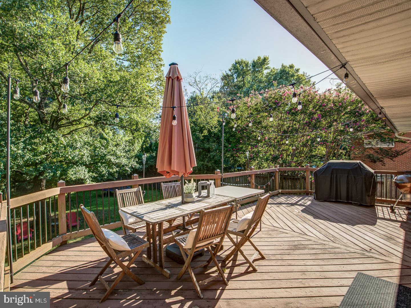 1633 Wrightson Drive McLean, VA 22101 - Photo 8 of 69