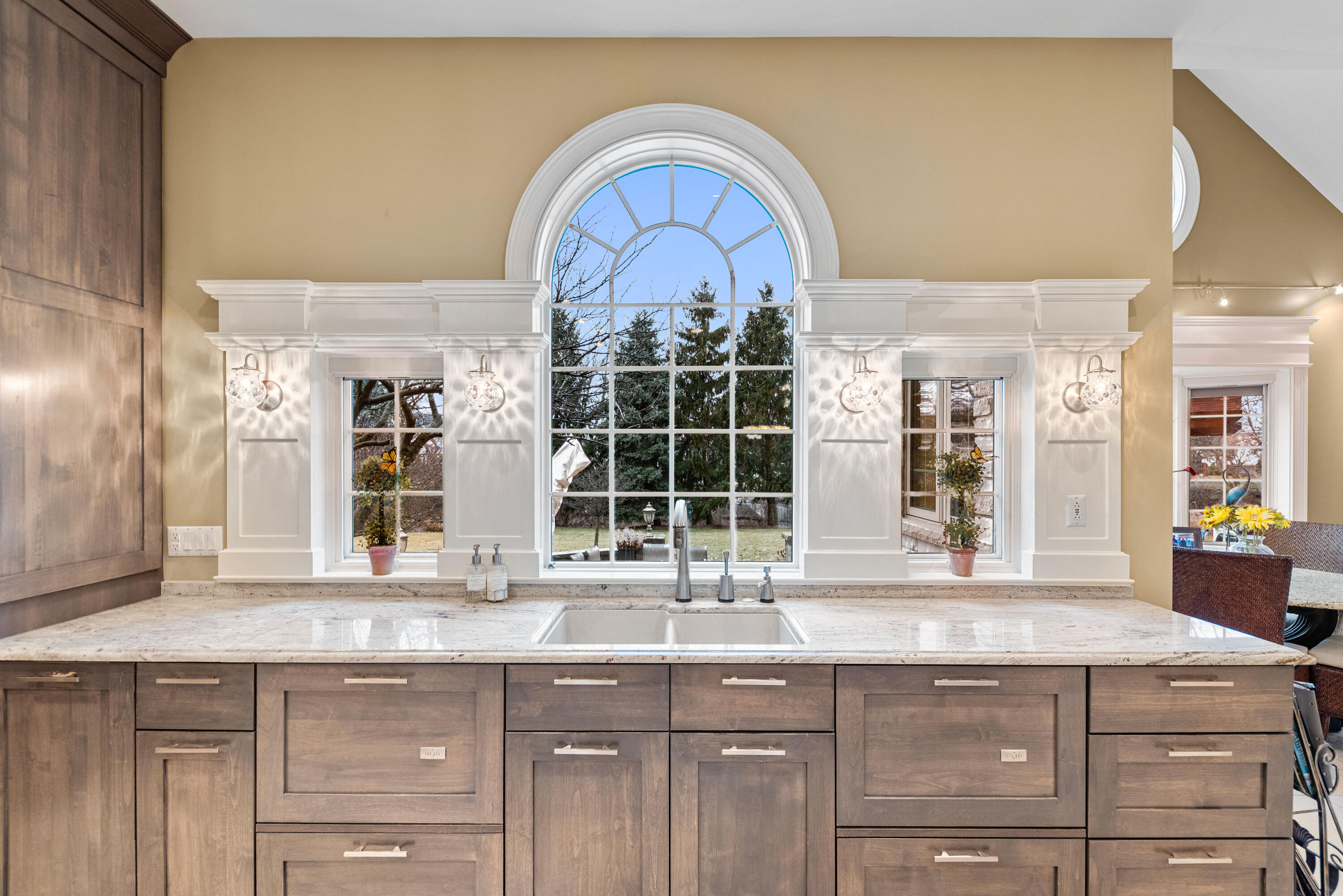 1424 Park W Circle Munster, IN 46321 - Photo 13 of 58 3000x2002