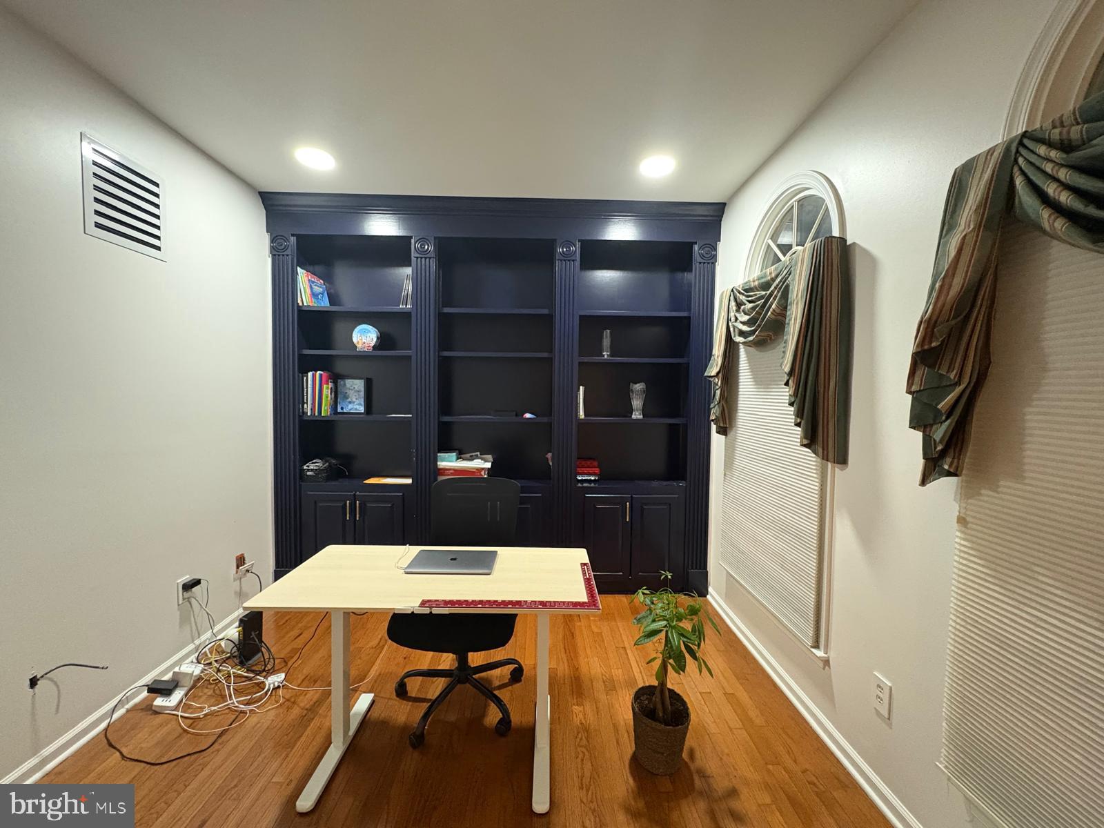 5 Murray Road Moorestown, NJ 08057 - Photo 15 of 55 a view of a dining room with furniture