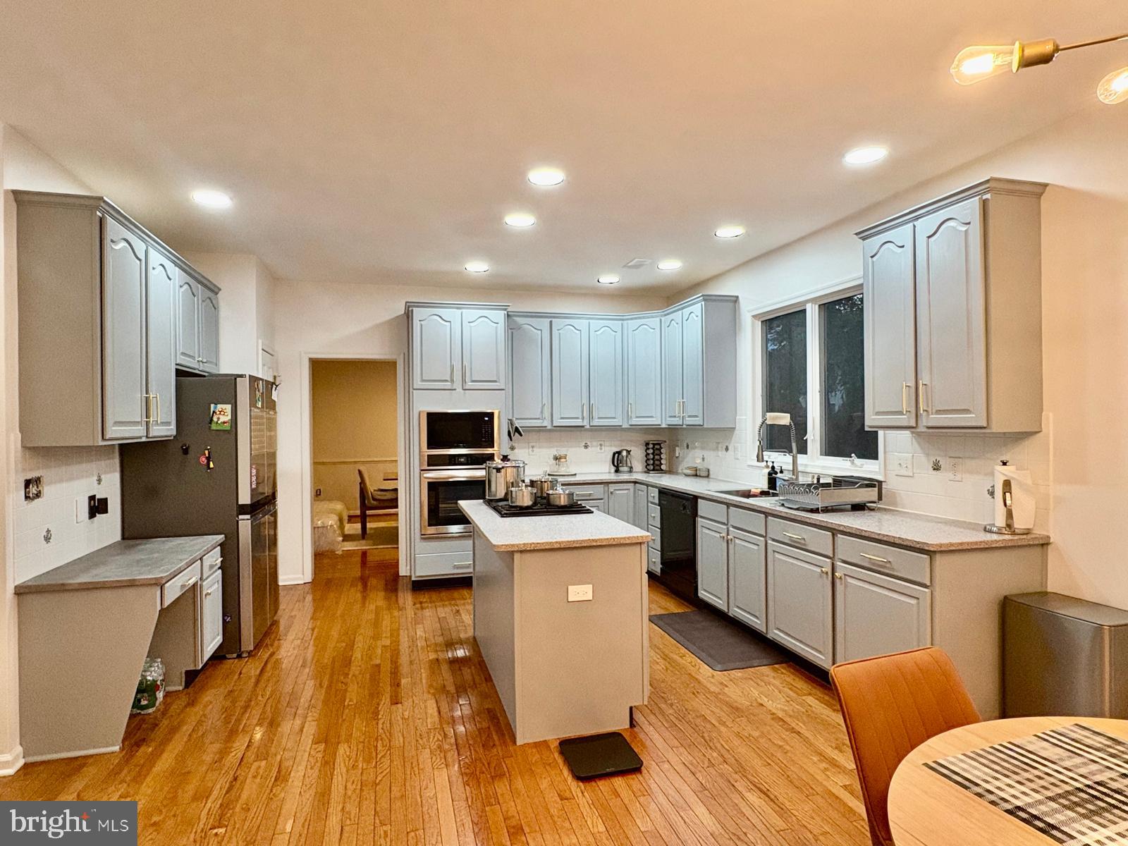 5 Murray Road Moorestown, NJ 08057 - Photo 25 of 55 a kitchen with a sink stove and refrigerator