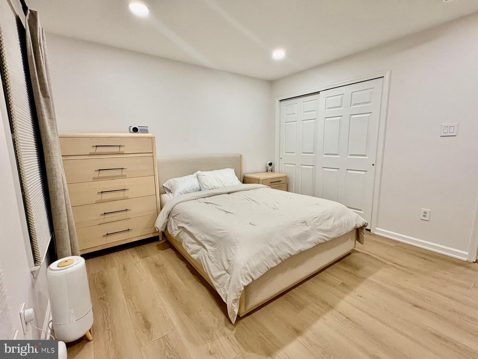 5 Murray Road Moorestown, NJ 08057 - Photo 48 of 55 a bedroom with a bed and a window