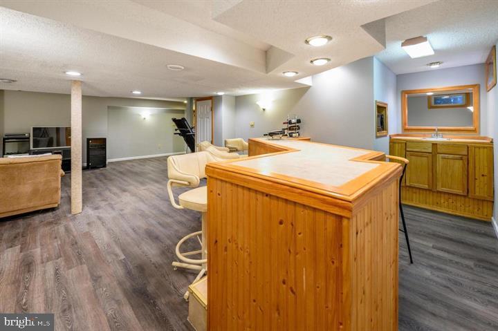 5 Murray Road Moorestown, NJ 08057 - Photo 54 of 55 a large kitchen with a table and chairs