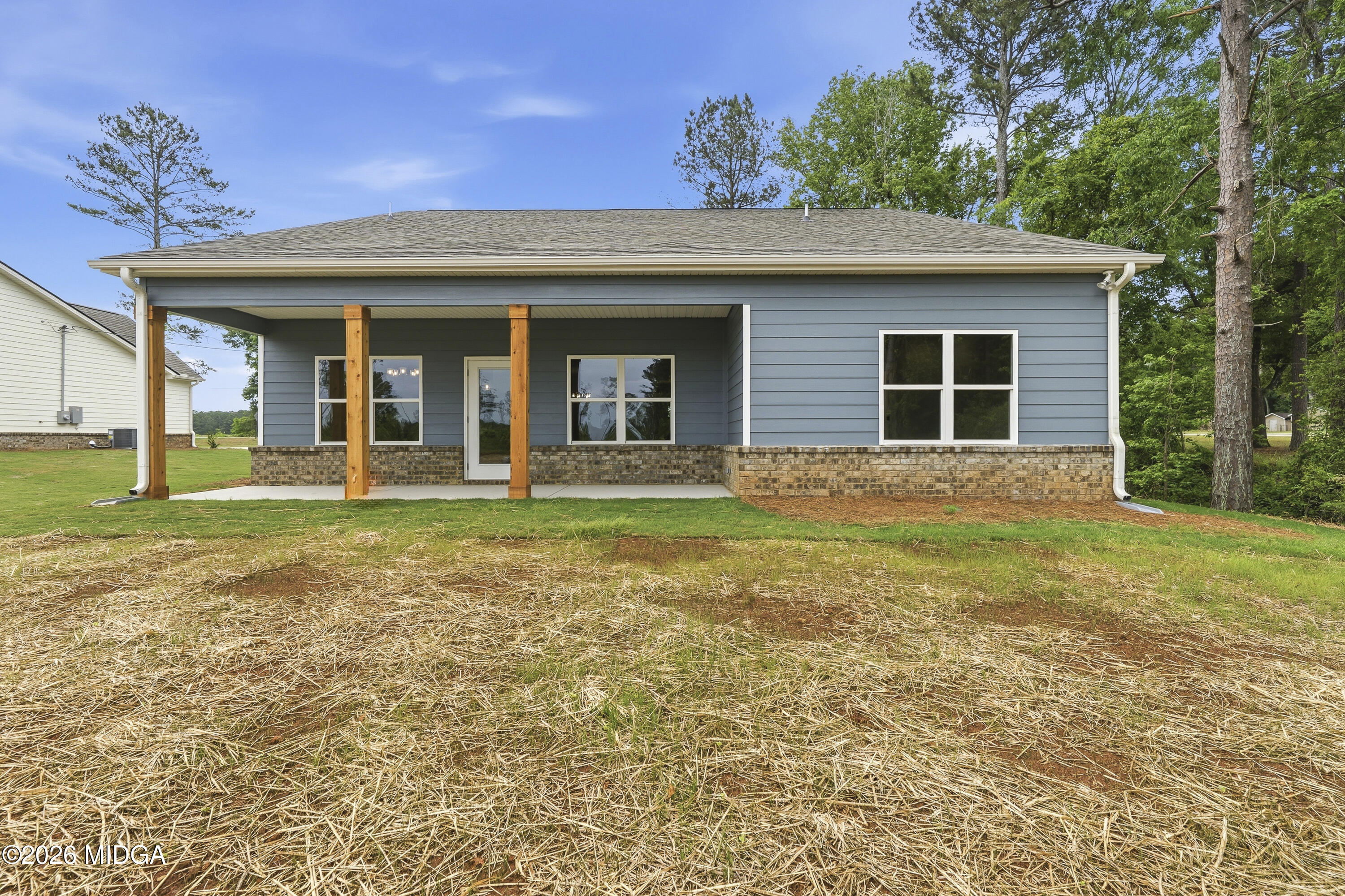 146 Overland Way Gray, GA 31032 - Photo 37 of 38 front view of a house with a yard