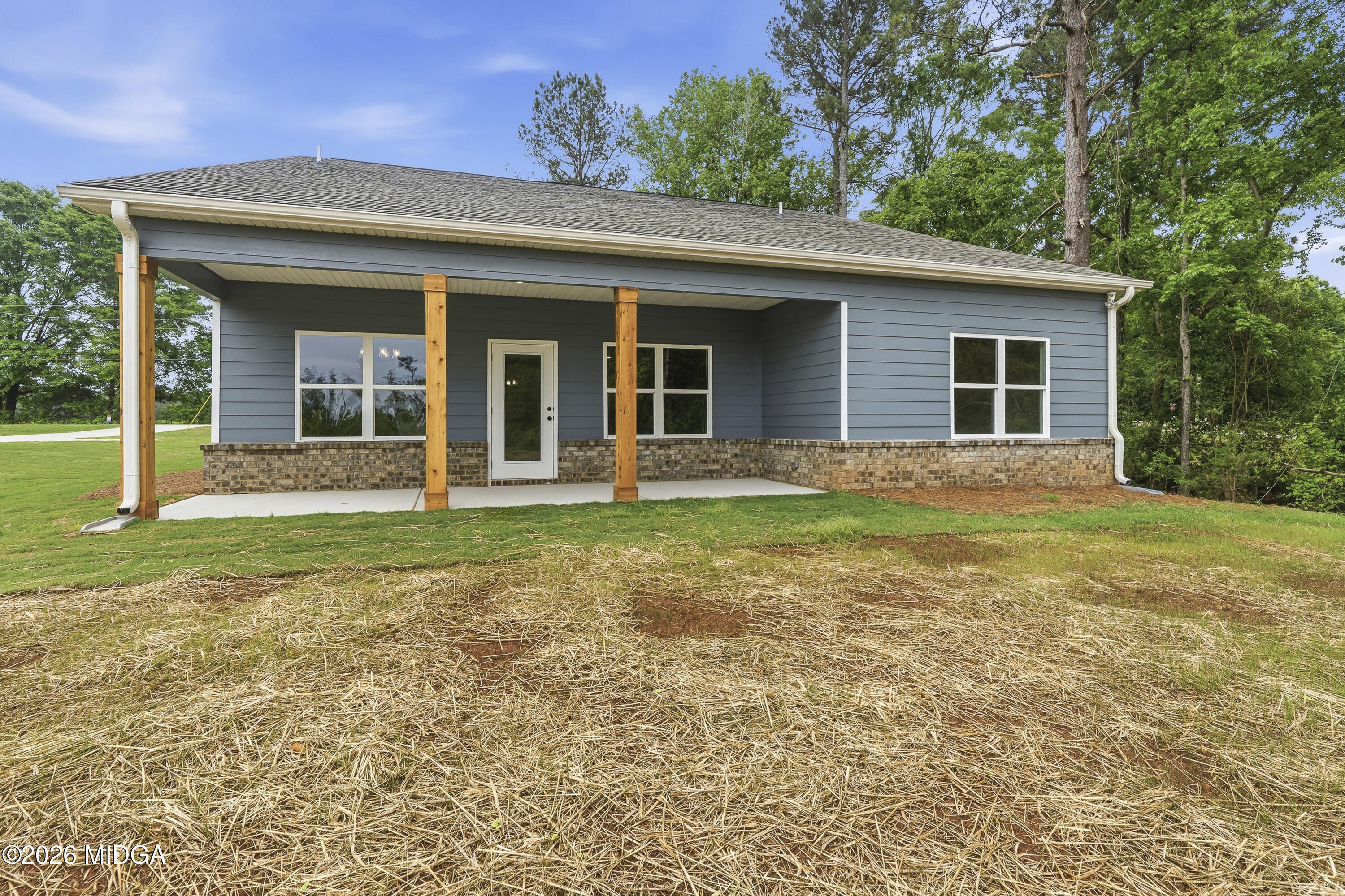 146 Overland Way Gray, GA 31032 - Photo 38 of 38 front view of a house with a yard