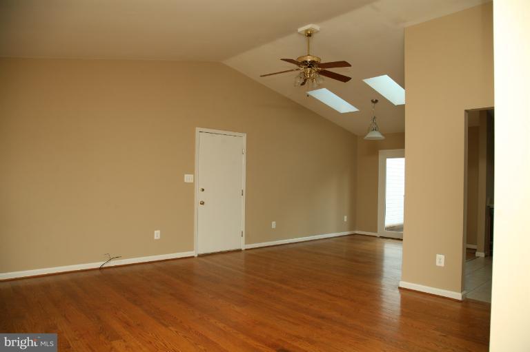 14909 Falling Waters Road Williamsport, MD 21795 - Photo 14 of 29 Interior (General)