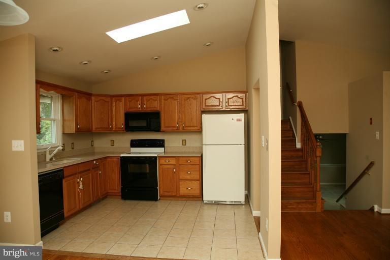 14909 Falling Waters Road Williamsport, MD 21795 - Photo 20 of 29 Kitchen