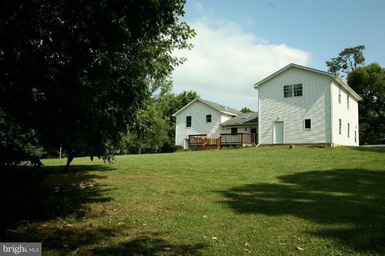 14909 Falling Waters Road Williamsport, MD 21795 - Photo 9 of 29 Exterior (Rear)