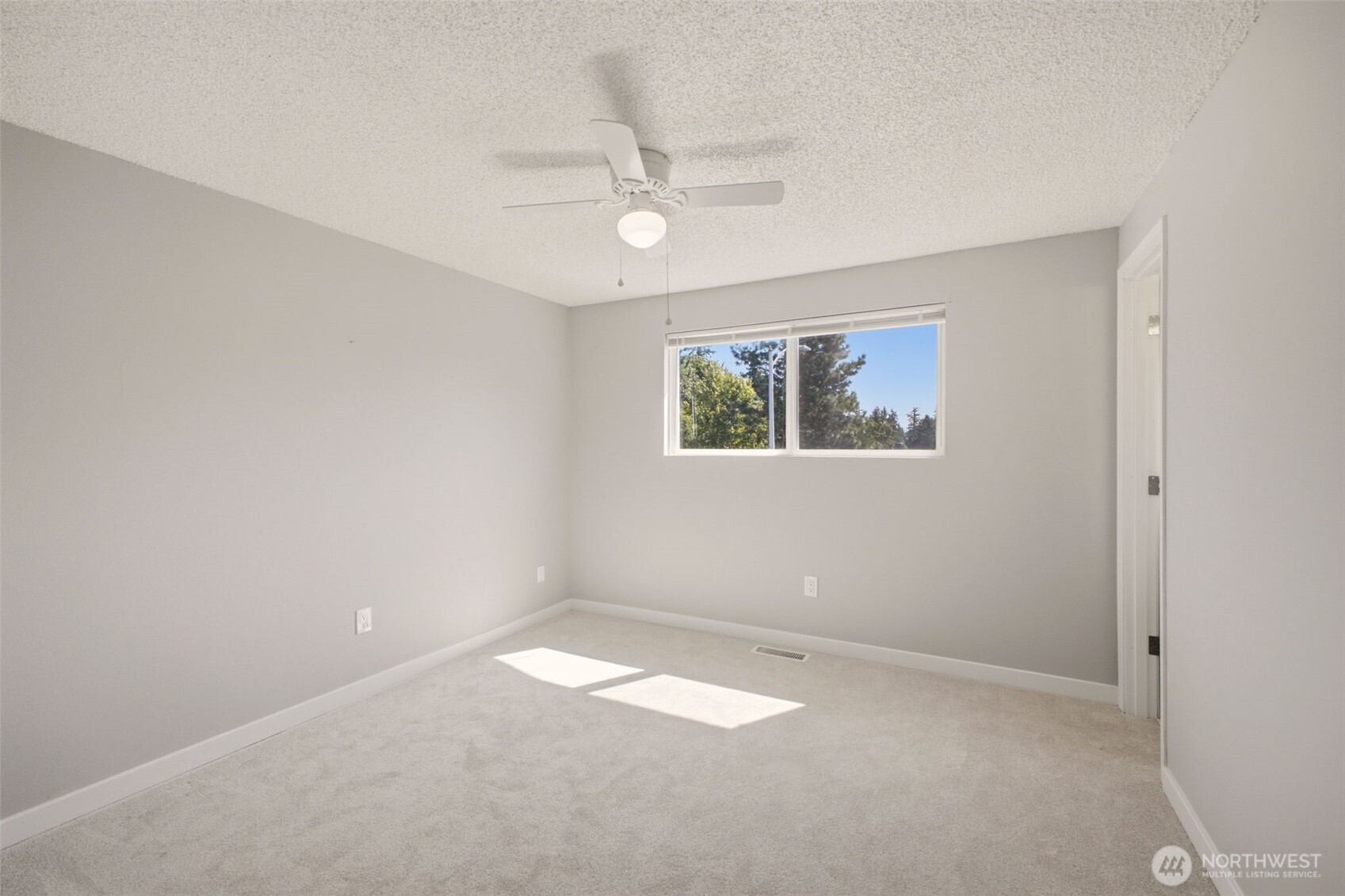 22426 3rd Place West Bothell, WA 98021 - Photo 14 of 39