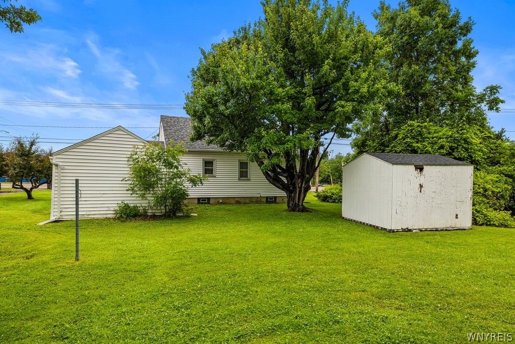 8801 Erie Road Evans, NY 14006 - Photo 5 of 27